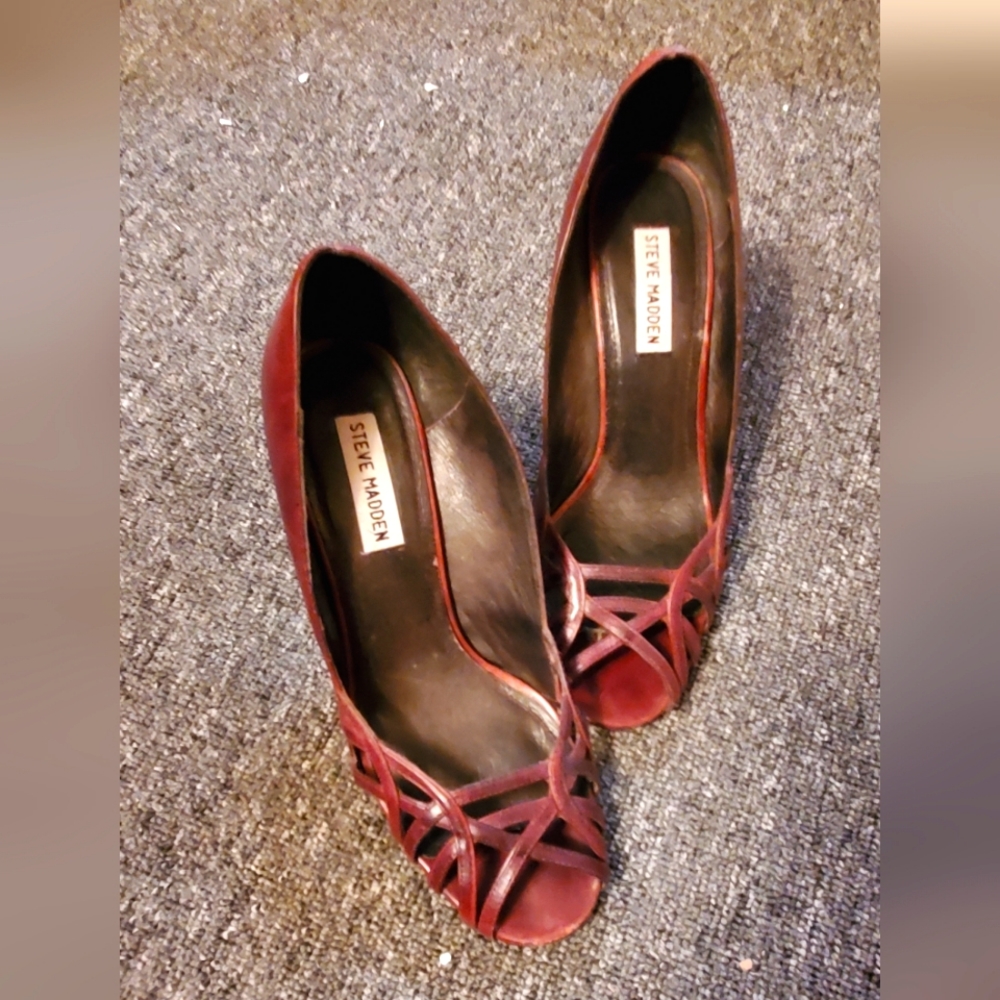 2/$55 Steve Madden brown Stilleto basket peep toe - sz 8